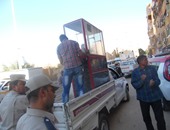 حى روض الفرج يشن حملة لإزالة الأكشاك منتهية الرخصة من شارع شبرا 
