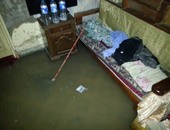 صحافة المواطن.. قارئ يشارك بصور لغرق منزله بمنطقة السيوف فى الإسكندرية