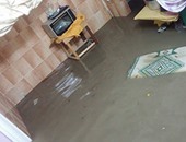 "صحافة المواطن"..بالصور..غرق منازل حى المنتزه بالإسكندرية بمياه الأمطار
