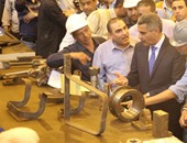 وزير النقل يزور ورش سكة حديد أبو زعبل بالقليوبية لتفقد أعمال الصيانة