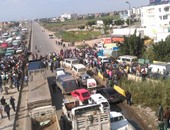 أهالى العامرية يعاودون قطع طريق الإسكندرية لانقطاع المياه منذ 5 أيام