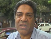بالفيديو..مواطن للمسئولين:”رافضين يدونا مرتباتنا..ومحدش واقف معانا علشان قطاع خاص”