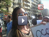 أمريكية فى التحرير للتضامن مع نساء مصر