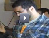 علاء عبد الفتاح: النشاط السياسى يشغل جزءاً كبيراً من حياة المصرين 