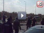 اشتباكات بين أهالى الشهداء وأنصار "مبارك"