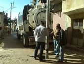 محافظة الإسكندرية تدفع بسيارات لصرف مياه الأمطار بحى العامرية