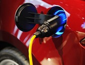 وزيرة الصناعة تصدر قراراً باشتراطات الإفراج عن سيارات الركوب الكهربائية 