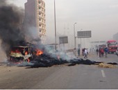 إصابة 3 أشخاص في حريق سيارة نقل بقنا