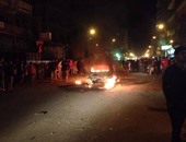 عناصر "الإخوان" يحرقون إحدى السيارات بالمولوتوف فى منيا القمح بالشرقية