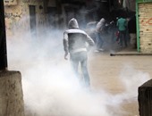 أمن المنيا يطلق قنابل الغاز لتفريق متظاهرين ضد أحداث الوايت نايس