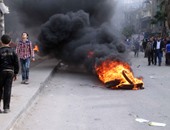 الإخوان يقطعون الطريق الدائرى بمنطقة "القومية" فى إمبابة