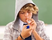 خمس المحال التجارية فى إنجلترا تبيع السجائر للأطفال