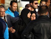 حزن أهالى الشهداء لحظة وصول الجثامين مطار ألماظة