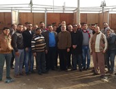 تسليم 33 باكية للباعة الجائلين بالموقف الجديد بالإسكندرية