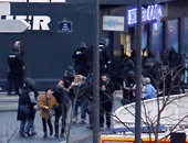 بالفيديو..الشرطة الروسية تتمكن من تحرير 5 أشخاص من رهائن "مصرف موسكو"