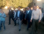بالصور.. وزير الصحة يتفقد مستشفى أرمنت المركزى الجديد