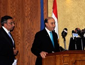 محافظ بورسعيد يلتقى مميش لبحث سبل التعاون