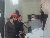 بالصور.. توقيع الكشف الطبى على 58 نزيلاً بسجن قسم ثان شبرا الخيمة