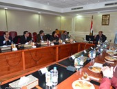 محافظ مطروح يستقبل لجنة من 7وزارات لمراجعة مشروعات الاستثمار 