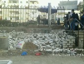 بالصور.. إزالة بناء مخالف بحى المنتزه أول فى الإسكندرية