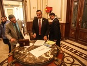 نائب يجمع توقيعات من أعضاء البرلمان لعمل لجنة خاصة بمكافحة الفساد