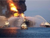 إصابة 4 عاملين بحريق ميناء شرق بورسعيد.. والدفع بـ11 سيارة إطفاء وإسعاف