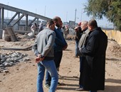 بالصور.. سكرتير عام محافظة أسيوط يتفقد الأعمال الإنشائية لمنزل كوبرى فيصل