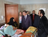 السيد نصر يتفقد مستشفى كفر الشيخ العام والتأمين الصحى لمتابعة العمل بهما