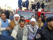 بالفيديو والصور.. آلاف يهتفون ضد الإخوان فى جنازة شهداء العريش بكفر الشيخ