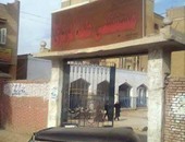 إصابة مدرسة ثانوى سقطت من قطار القاهرة أسوان فى مشطا سوهاج