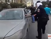 بالفيديو..شيكولاتة الشرطة النسائية بميدان هشام بركات والتحرير..ومواطنون: الموت للإخوان