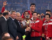 بالفيديو والصور..فراعنة اليد يتسلمون كأس البطولة الإفريقية على الطريقة الفرعونية