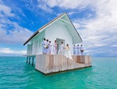 إنى أتزوج تحت الماء.. بالصور أغرب قاعة أفراح وسط المياه فى جزر المالديف
