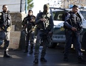 عشرات المستوطنين يقتحمون قرية فلسطينية بنابلس بحماية قوات الاحتلال