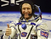 "تيم بيك" أول رائد بريطانى يسير فى الفضاء لإصلاح محطة الفضاء الدولية