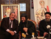 بالصور.. "كنيسة الإسكندرية" تستقبل المهنئين بعيد الميلاد المجيد