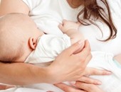 للأمهات.. لو طفلك جاله صفرا أوعى توقفى الرضاعة الطبيعية