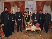 البابا تواضروس يستقبل فى الإسكندرية وفدًا من الكنيسة الكلدانية العراقية