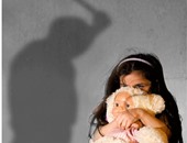 الباييس: بروتوكولات حماية الأطفال من العنف المنزلى لا تطبق فى إسبانيا