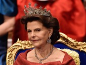 بالصور..فساتين العائلة المالكة السويدية تُزين احتفالية نوبل