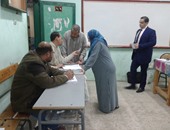 بالصور.. تزايد إقبال الناخبين على اللجان فى كفر الشيخ