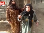 بالفيديو.. سيدة لمحافظ القاهرة: "الزبالين مبيجوش غير وانت جاى”