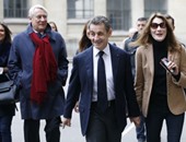 ساركوزى وزوجته يدليان بصوتيهما فى الجولة الثانية من انتخابات فرنسا