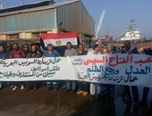 عمال ترسانة السويس يطالبون السيسى بالتدخل للانضمام لكادر قناة السويس