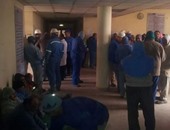 بالصور.. اعتصام عمال شركة اسيك فى بنى سويف للمطالبة بحقوقهم المالية