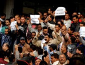 بالصور..عمال "حسن علام" يواصلون الاعتصام بمقر الشركة وبدمنهور لليوم الثالث
