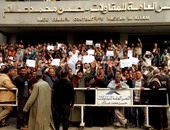 عمال "حسن علام" يواصلون الاعتصام بمقر الشركة وبدمنهور لليوم الثالث