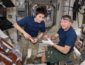 من الأكل للحلاقة.. بالفيديو - كيف يعيش رواد الفضاء خارج الأرض؟