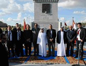 إزاحة الستار عن تمثال الشيخ زايد بحضور وزير الإسكان وممثلى دولة الإمارات