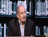 وحيد حامد يفوز بجائزة أحسن سيناريو عن "قط وفار" بمهرجان جمعية الفيلم